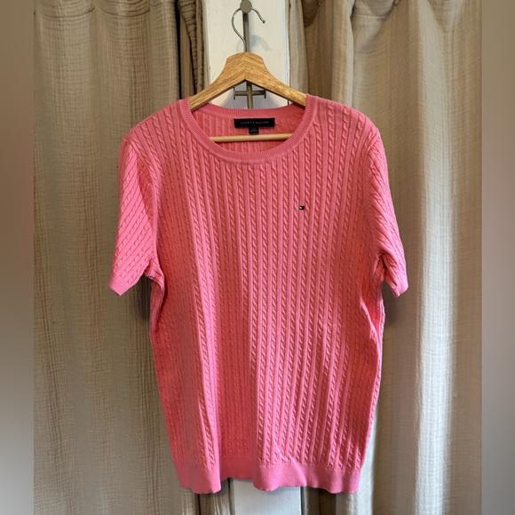 Like new Tommy Hilfiger Shirt Sleeve Sweater- Large - Picture 1 of 7